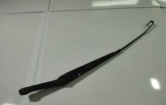 Opel Zafira A Front wiper blade arm 