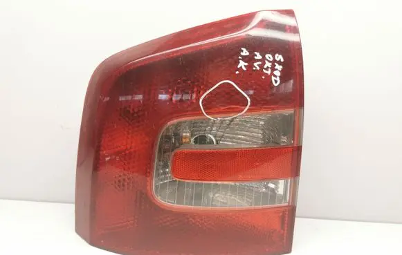Skoda Octavia Mk2 (1Z) Rear/tail lights 1Z9945095