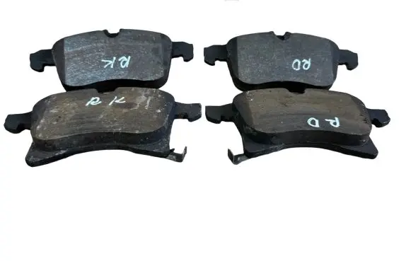 Opel Meriva B Brake pads (front) 90R011306422