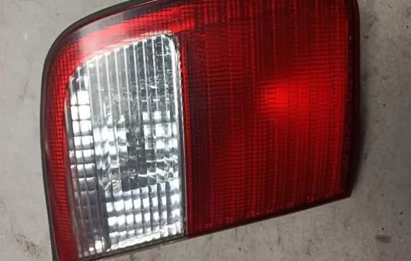 Subaru Forester SF Rear/tail lights 22620697