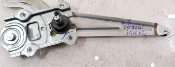 Suzuki Ignis Front door manual window regulator 