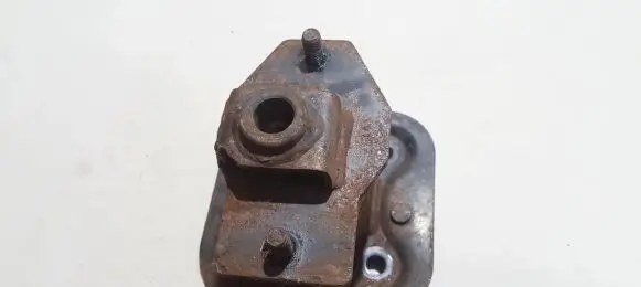 BMW 5 E60 E61 Engine mount bracket 5112703371412 51127033714-12