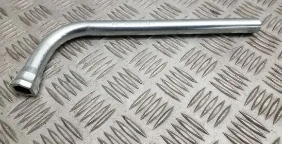 Audi A7 S7 4G Wheel nut wrench 8N0012219