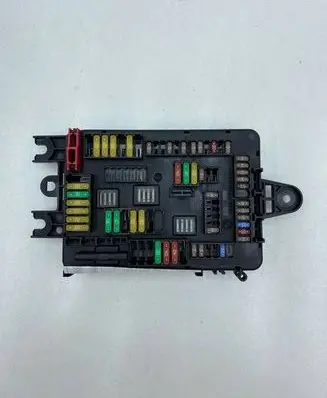 BMW 1 F20 F21 Fuse module 19561000001 9389070