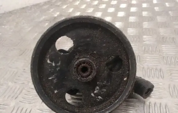 Ford Mondeo MK II Power steering pump HBDAE