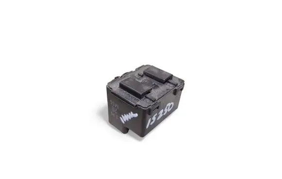Lexus IS 220D-250-350 Horn buzzer relay 8665248010