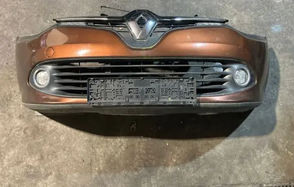 Renault Clio IV Front bumper