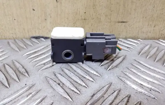 Hyundai Santa Fe Airbag deployment crash/impact sensor 959202B000 SA320080000