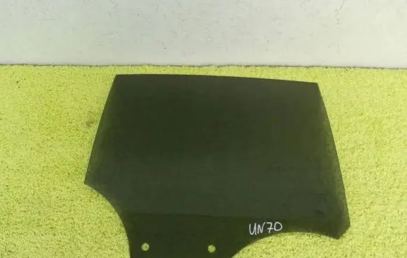 Opel Corsa F Rear door window glass E002034