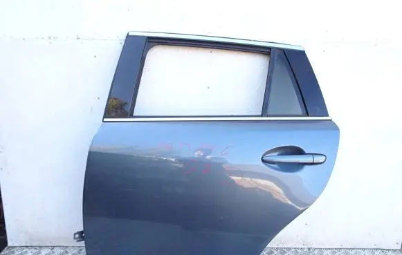 Mazda 6 Rear door
