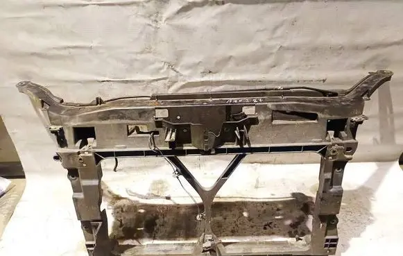 Mazda 5 Radiator support slam panel