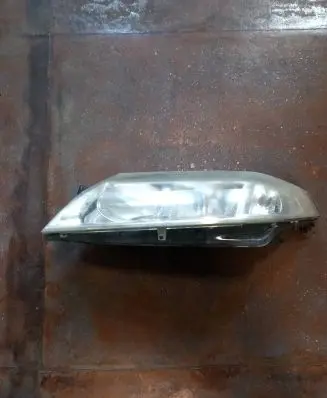 Renault Laguna II Headlight/headlamp 8200002845
