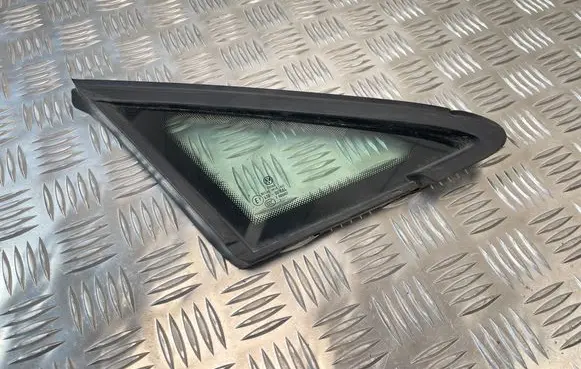 Volkswagen Golf VII Front triangle window/glass DOT459M535AS2 5G0845412 43R001564