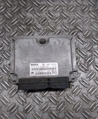 Opel Zafira A Engine control unit/module 0281010268