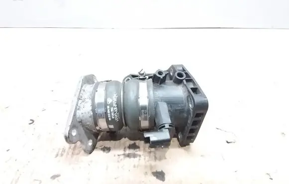Ford Fiesta Air intake duct part 7V2Q9J444