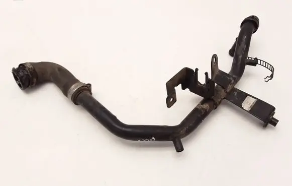 Volkswagen PASSAT B5 Engine coolant pipe/hose 028121065 028121065A