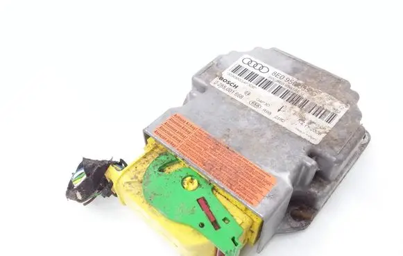 Audi A4 S4 B7 8E 8H Airbag control unit/module 8E0959655G 0285001668