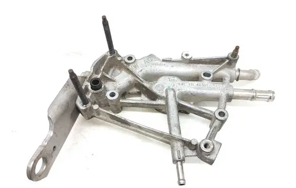 Volkswagen Transporter - Caravelle T6 Engine coolant pipe/hose 04L131425E