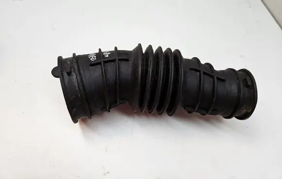 Ford Mondeo MK V Turbo air intake inlet pipe/hose DS739C662K