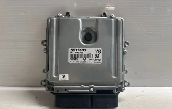 Volvo S80 Engine control unit/module 31303388