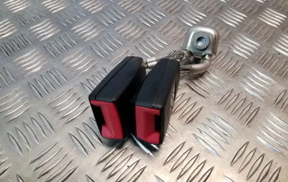 Seat Leon (1P) Rear seatbelt buckle 1K0857739H