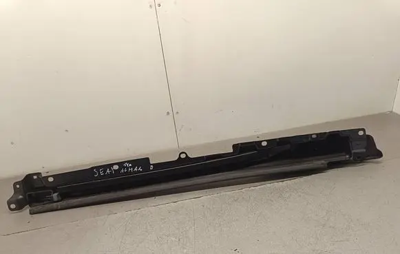 Seat Alhambra (Mk2) Sliding door upper top rail 7N0843186