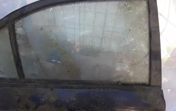 Mitsubishi Carisma Rear door window glass