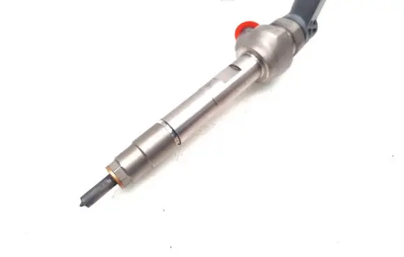 Toyota Avensis T270 Fuel injector 0445110613 8514146