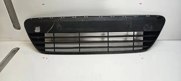 KIA Rio Front bumper lower grill 865611W700 JB5DB