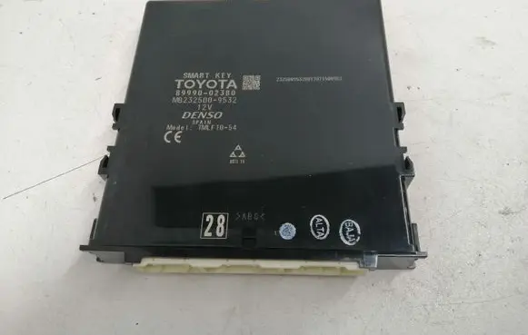 Toyota Auris E180 Keyless (KESSY) go control unit/module 8999002380 MB2325009532 2325009532