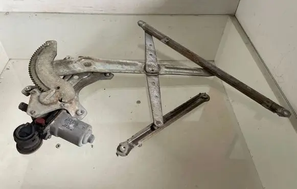 Toyota Avensis Verso Rear door window regulator with motor 8571044050 0620401571