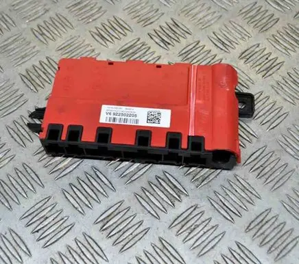 BMW 2 F22 F23 Current control relay 9225022
