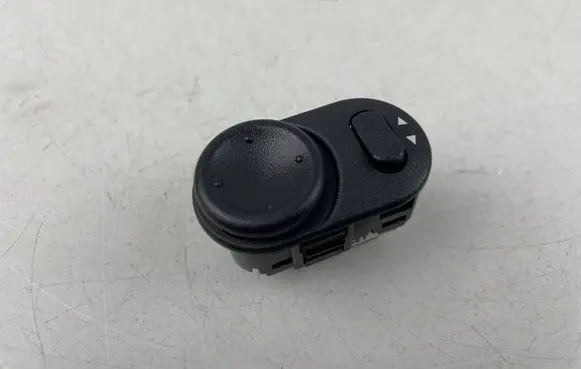 Subaru Justy Wing mirror switch 3795083E20
