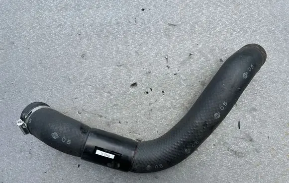 Breather/breather pipe/hose
