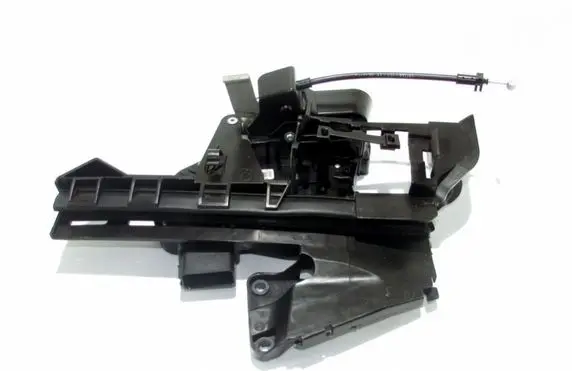 Ford Focus Rear door lock 4M5AR26412EE