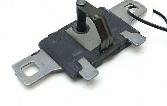 Audi A4 S4 B9 8W Loading door lock loop/hook striker 8W9827507