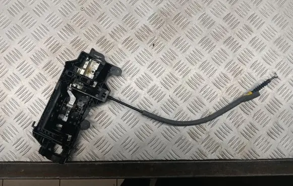 Audi Q5 SQ5 Front door exterior handle/bracket 80B837811