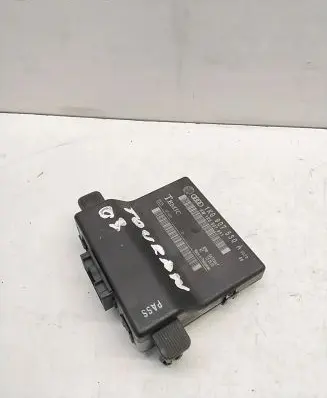 Volkswagen Touran I Gateway control module 1K0907530A 1K0907951