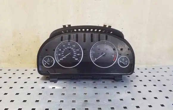 BMW 5 F10 F11 Speedometer (instrument cluster) 258115 9255591 2207054