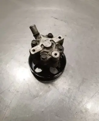 Opel Insignia A Power steering pump 13309336
