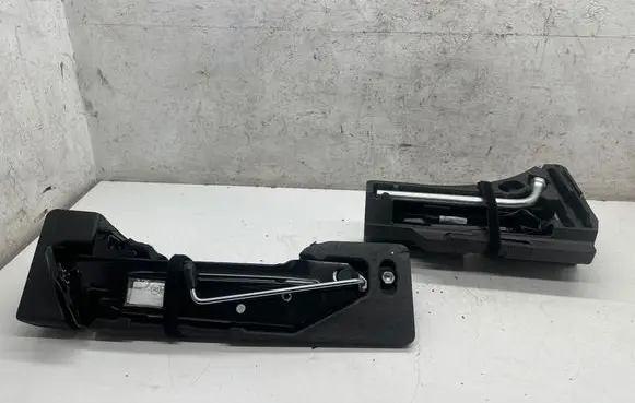 Porsche Macan (95B) Tool set 95B012011 012011