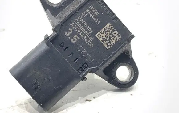 BMW 5 G30 G31 G38 LP gas reducer temperature sensor 8644433