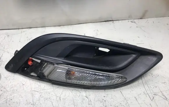Opel Astra J Front indicator light 13367142