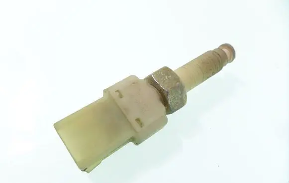 Audi A4 S4 B5 8D Brake pedal sensor switch 443945515