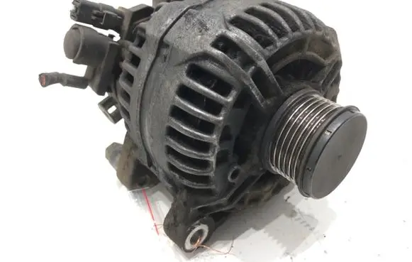 Citroen C4 I Generator/alternator 9646321880
