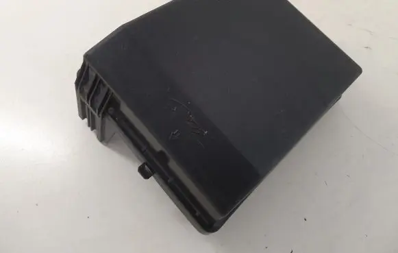 Mitsubishi Outlander Fuse box cover MN124324
