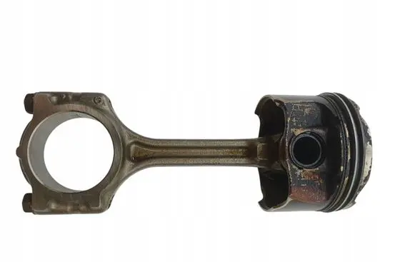 Nissan Qashqai Piston with connecting rod