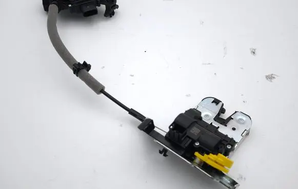 Audi A5 Tailgate/trunk/boot lock/catch/latch 11A827506A 1T3827887B 071025