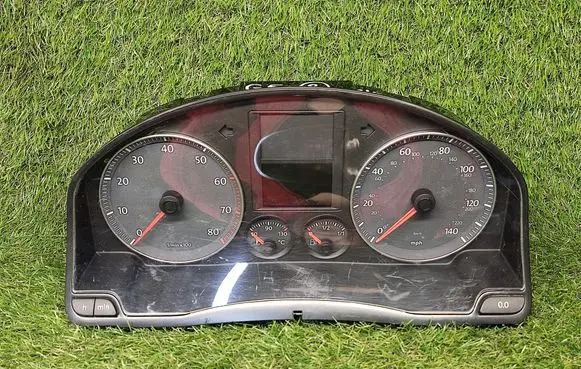 Volkswagen Golf Plus Speedometer (instrument cluster) 1K0920954K