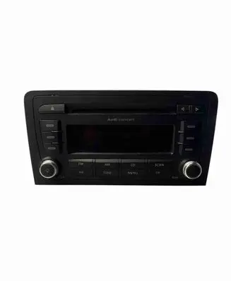 Audi A3 S3 8P Radio/CD/DVD/GPS head unit 8P0035186S